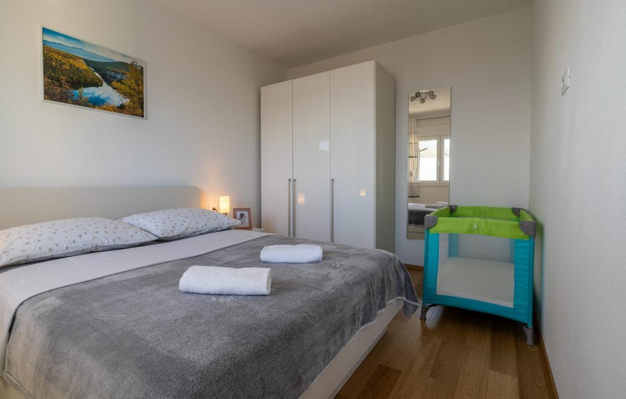 Private Villa Golden Hour With A View Of Split Area Kaštel Sućurac Zewnętrze zdjęcie