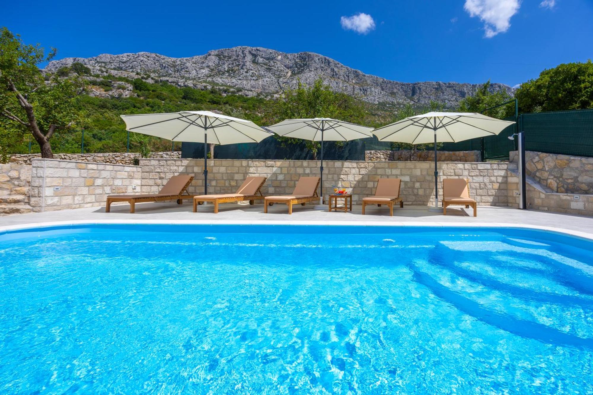 Private Villa Golden Hour With A View Of Split Area Kaštel Sućurac Zewnętrze zdjęcie