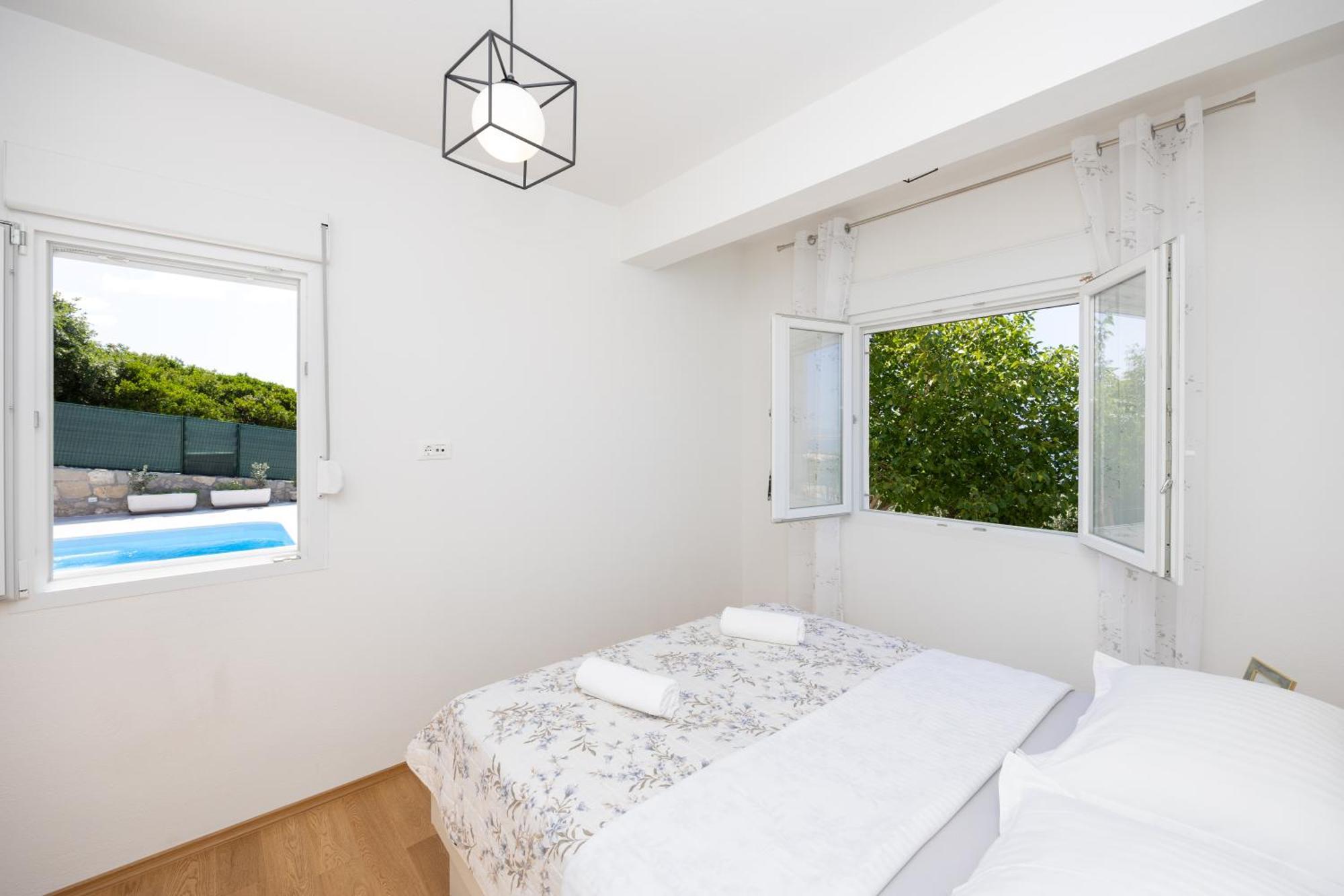 Private Villa Golden Hour With A View Of Split Area Kaštel Sućurac Zewnętrze zdjęcie